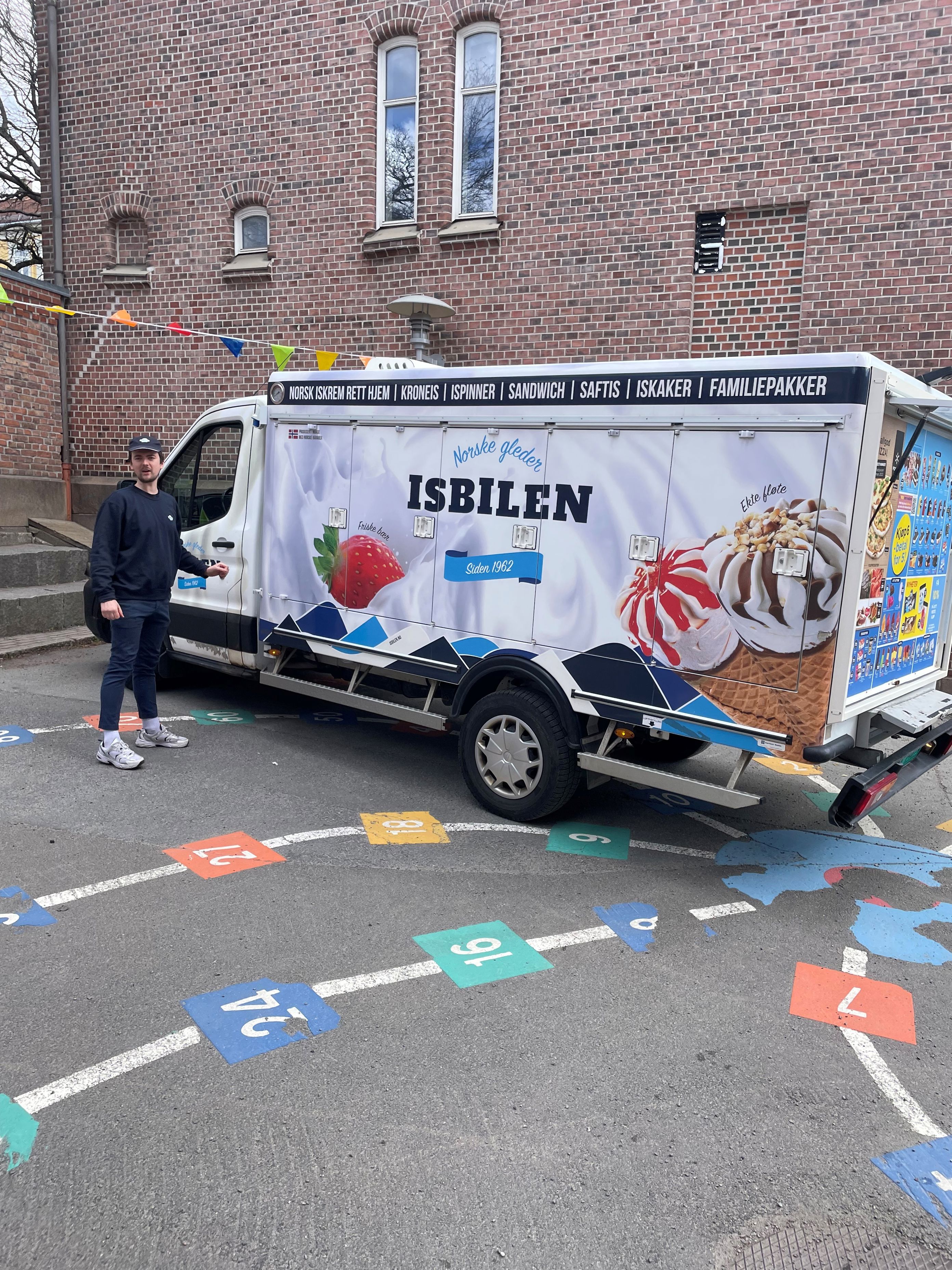 Foto: Populært med is Jubileumsfeiring